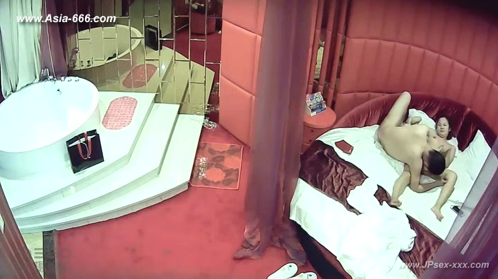 Hackers use the camera to remote monitoring of a lover's home life.308