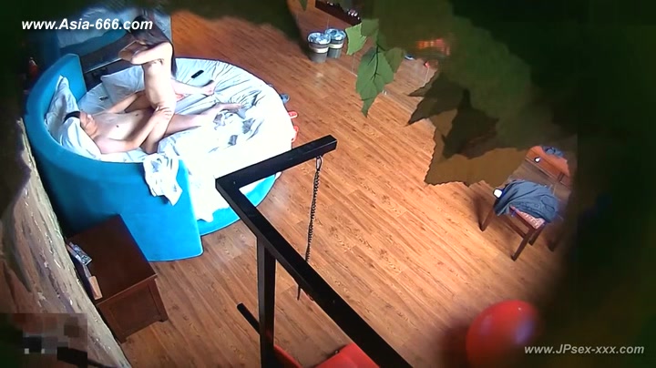 Hackers use the camera to remote monitoring of a lover's home life.348