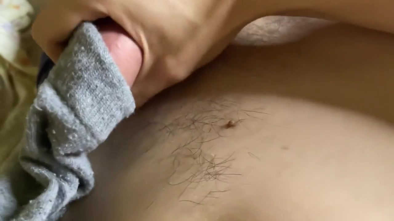 Skinny Twink Jerks Off With His Socks!