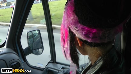 Babe in pink fishnets fucking in the car
