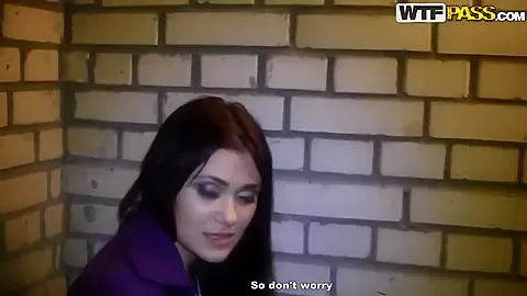 Picked up slut gets blowbanged and screwed