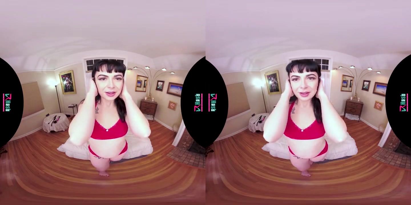 VRHUSH Siouxsie Q masturbating with a dildo in POV VR