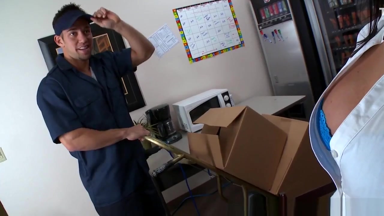 Brazzers - Big Tits At Work - Fucking The Ven