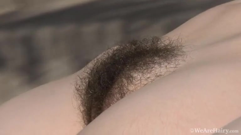 Hairy woman Tamar talks about losing virginity - Compilation - WeAreHairy