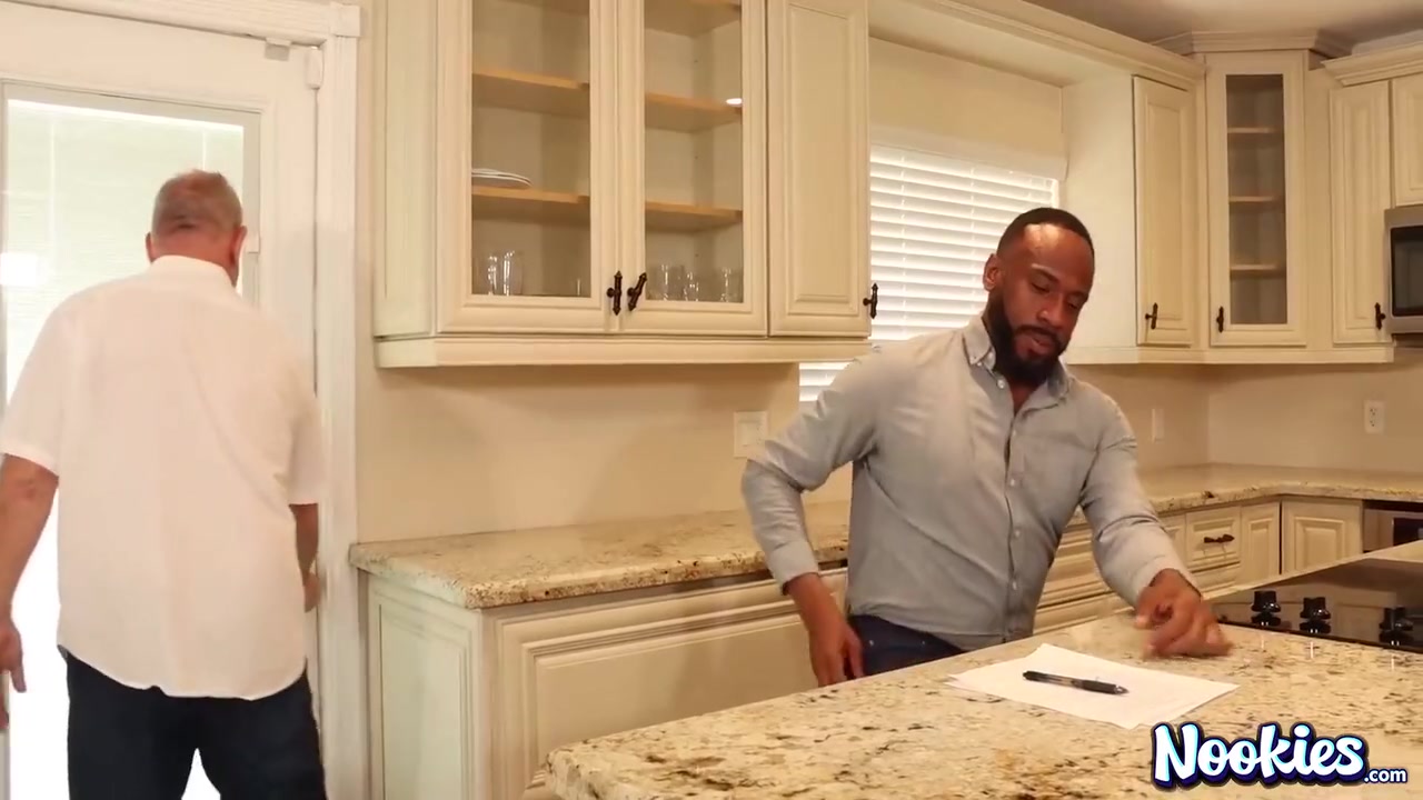 Nookies House Hack! Bbc Vs Tight Latina Lune Luxe
