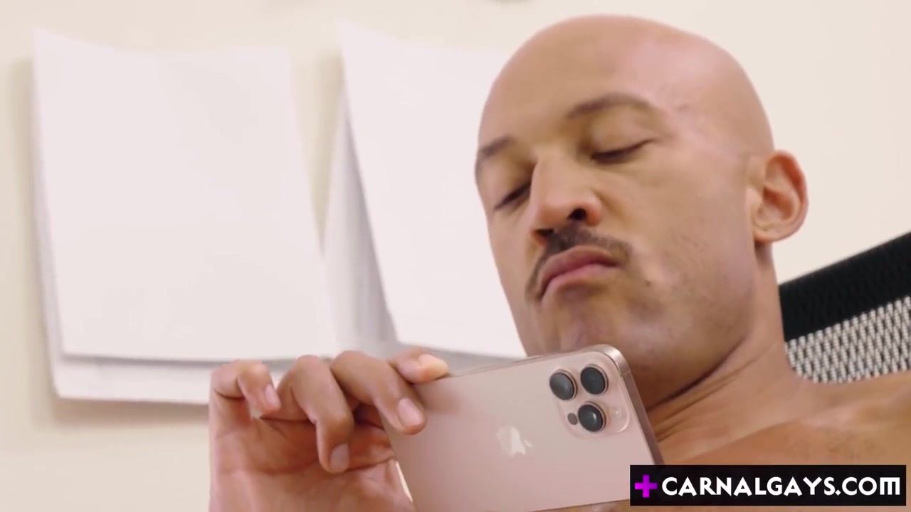 I Am So Lucky To Work For A Porn Company! - Hugo Dupre