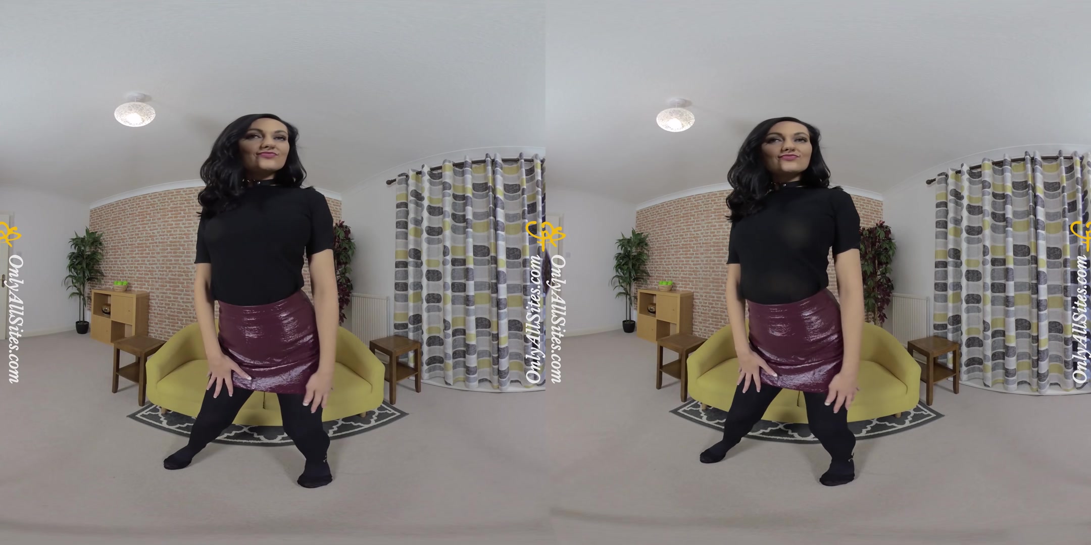 Bonnie - In Pantyhose - OnlyTease