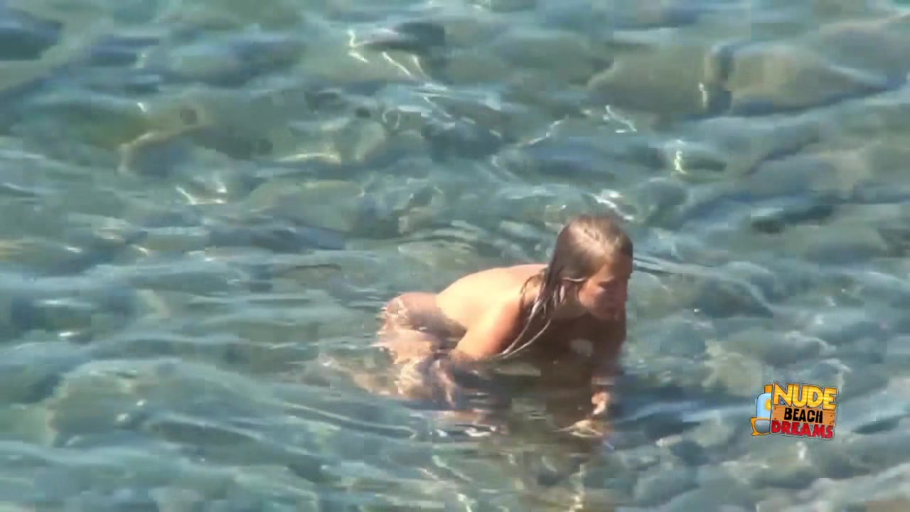 Shameless people have sex on the beach