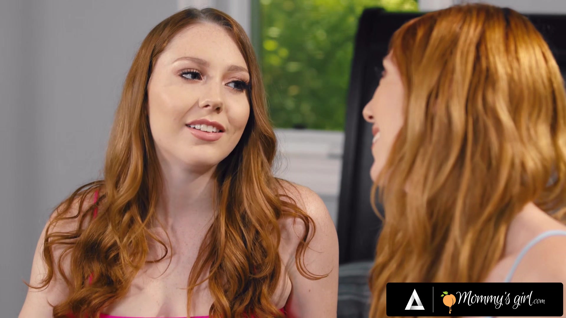 MOMMYSGIRL Stacked Redhead Lauren Phillips Is Thirsty For Wet Pussies COMPILATION