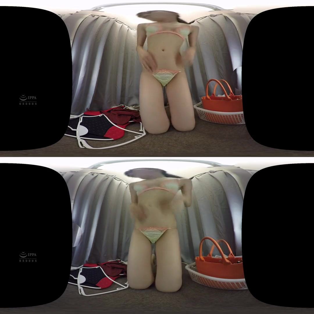 Swimsuits in the School Fitting Room - Watch Japanese Amateurs Change Clothes