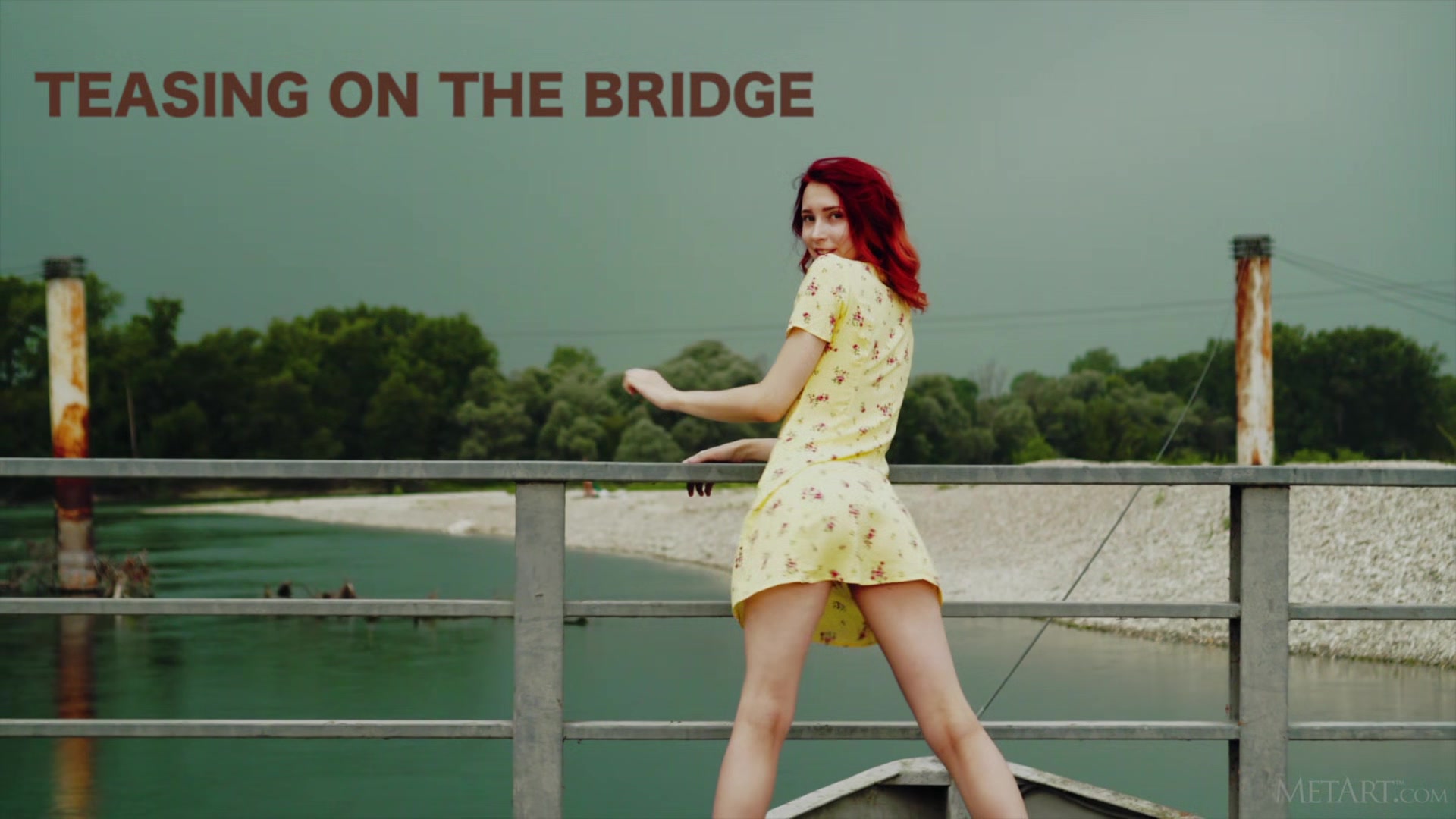 Teasing On The Bridge - Elin Flame - Met-Art