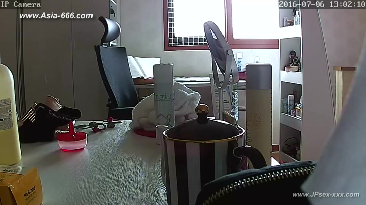 Hackers use the camera to remote monitoring of a lover's home life.39