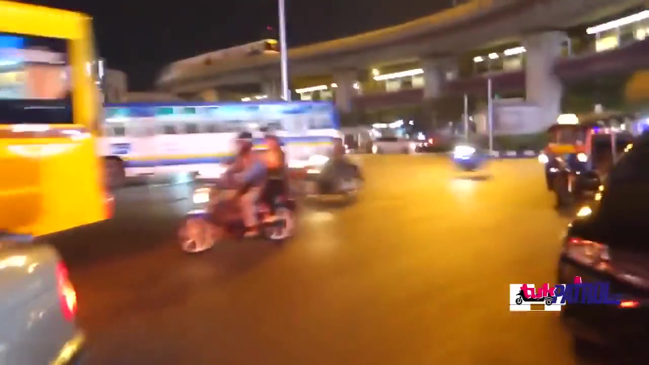 Smoking Hot Asian teen 18+ Got Penetrated Hard