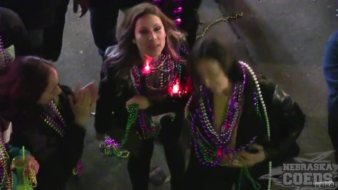 More Mardi Gras 2016 From New Orleans - NebraskaCoeds