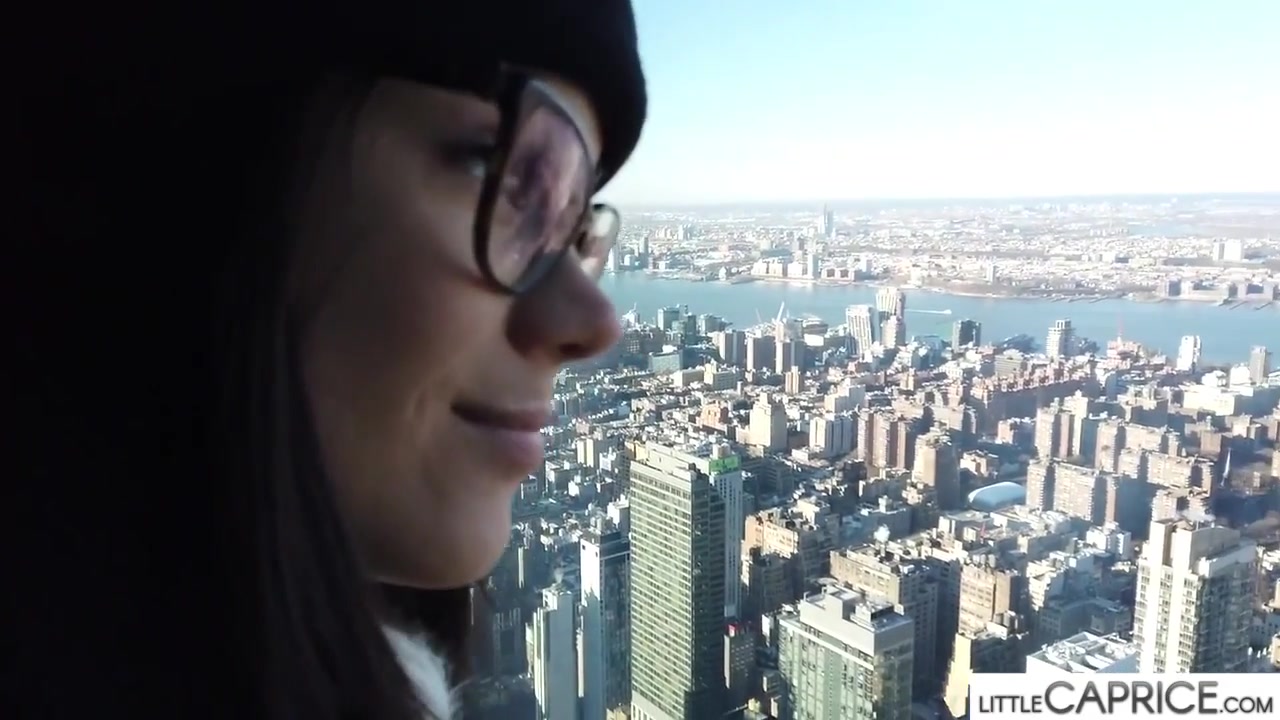 Pornlifestyle – New York, Tulum, Las Vegas - Little Caprice Dreams