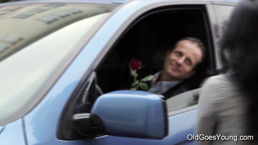 Dude pleases his sweet lover with passionate cunnilingus.