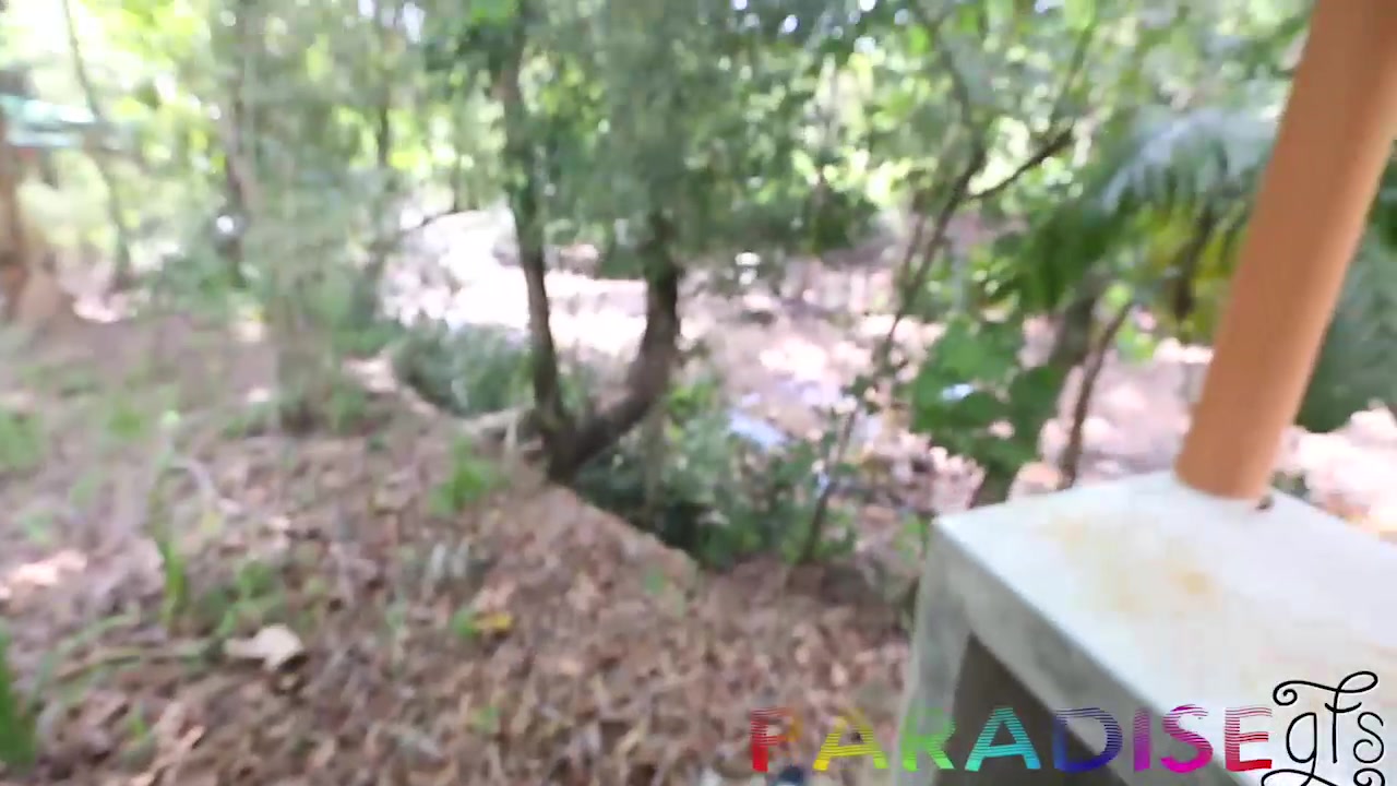 Sucking Dick Outside - ParadiseGFs