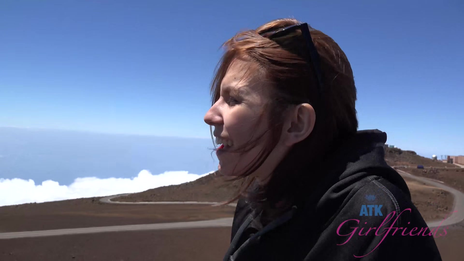 Virtual Vacation On Hawaii With Slut Cece Capella 3/8