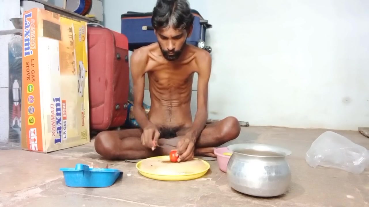 Hot Boy Rajeshplayboy993 Cooking Aalu Curry 1