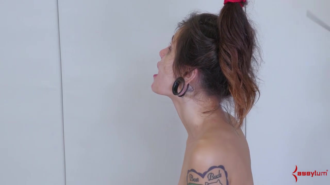 Kinnky bound sub gets face fucked