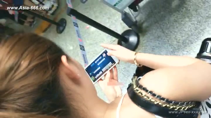peeping chinese amateur upskirt.36