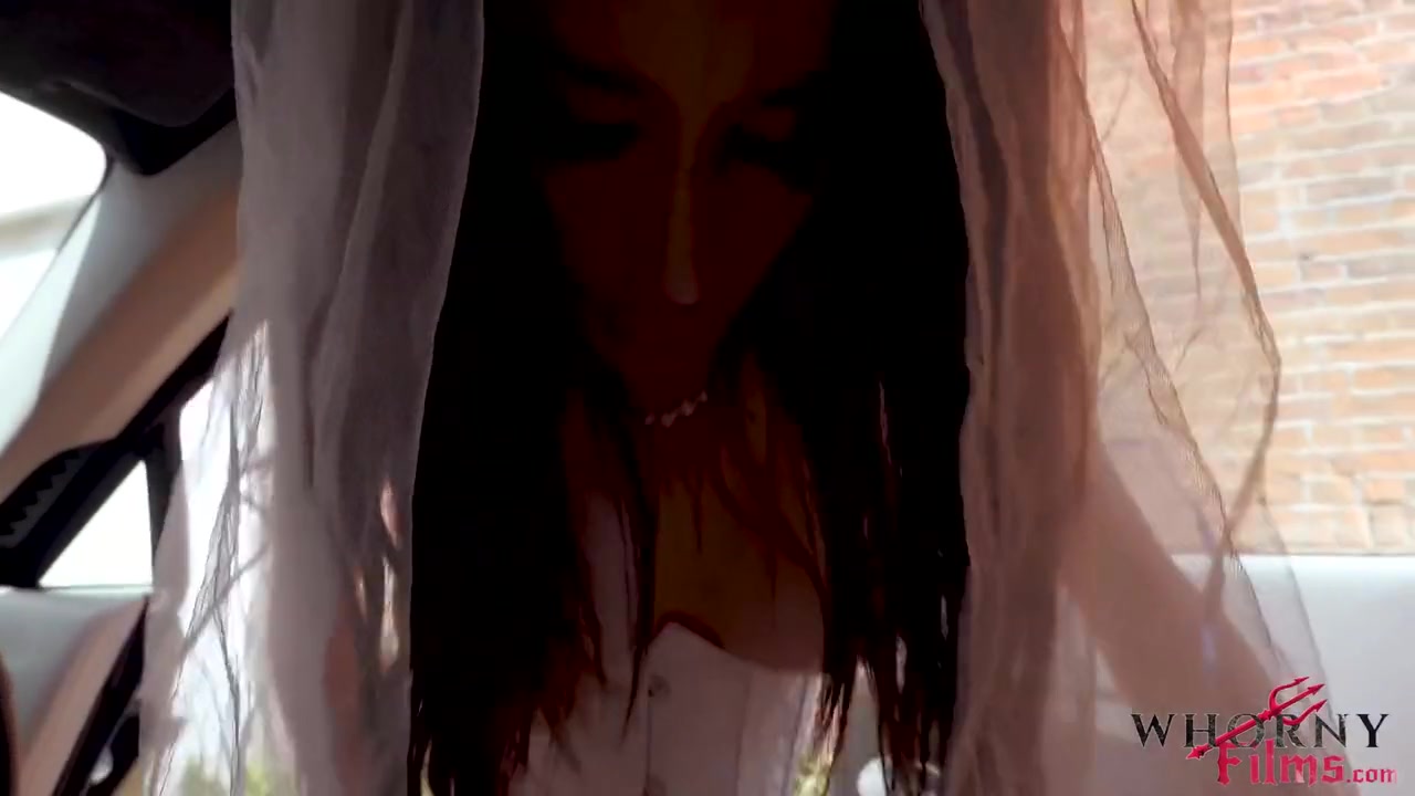 Slutty Bride Gives Sloppy Blowjob Outdoors And Gets Squirted In The Car