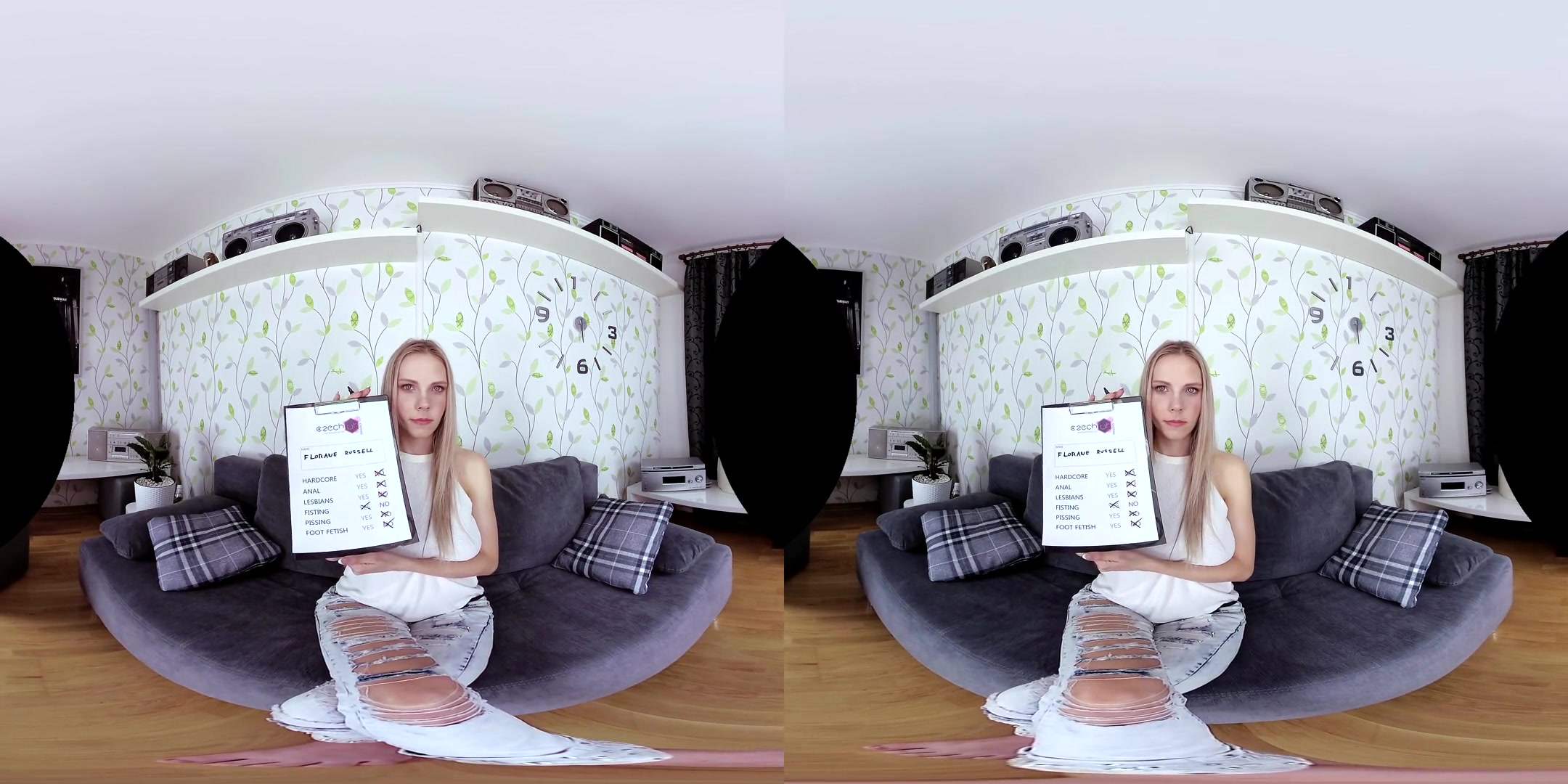 Florane Russell in Come in Mouth of VR First-Timer - CzechVRCasting