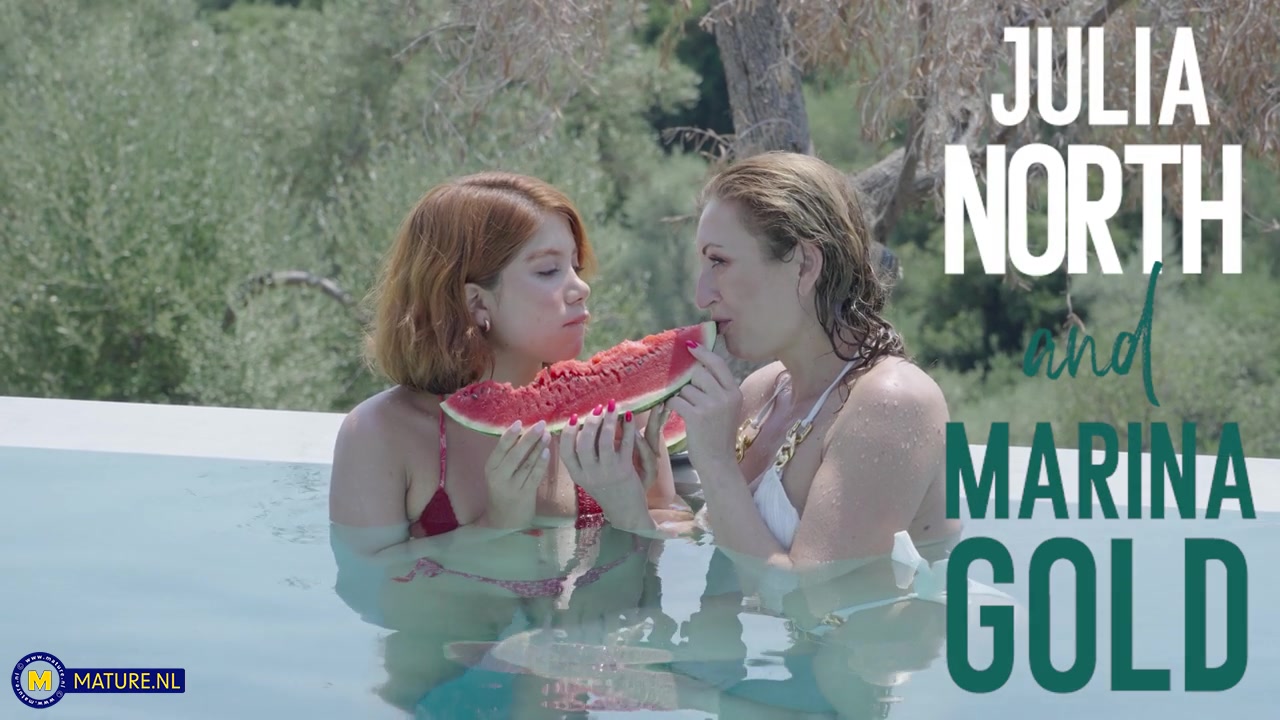 Stepdaughter Marina Gold Eating Her Stepmom Julia North's Wet Pussy On Vacation Under The Sun