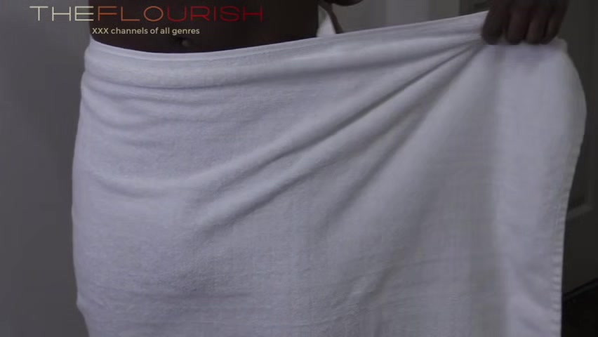 PAWG and 9in BBC in Massage Table Sex