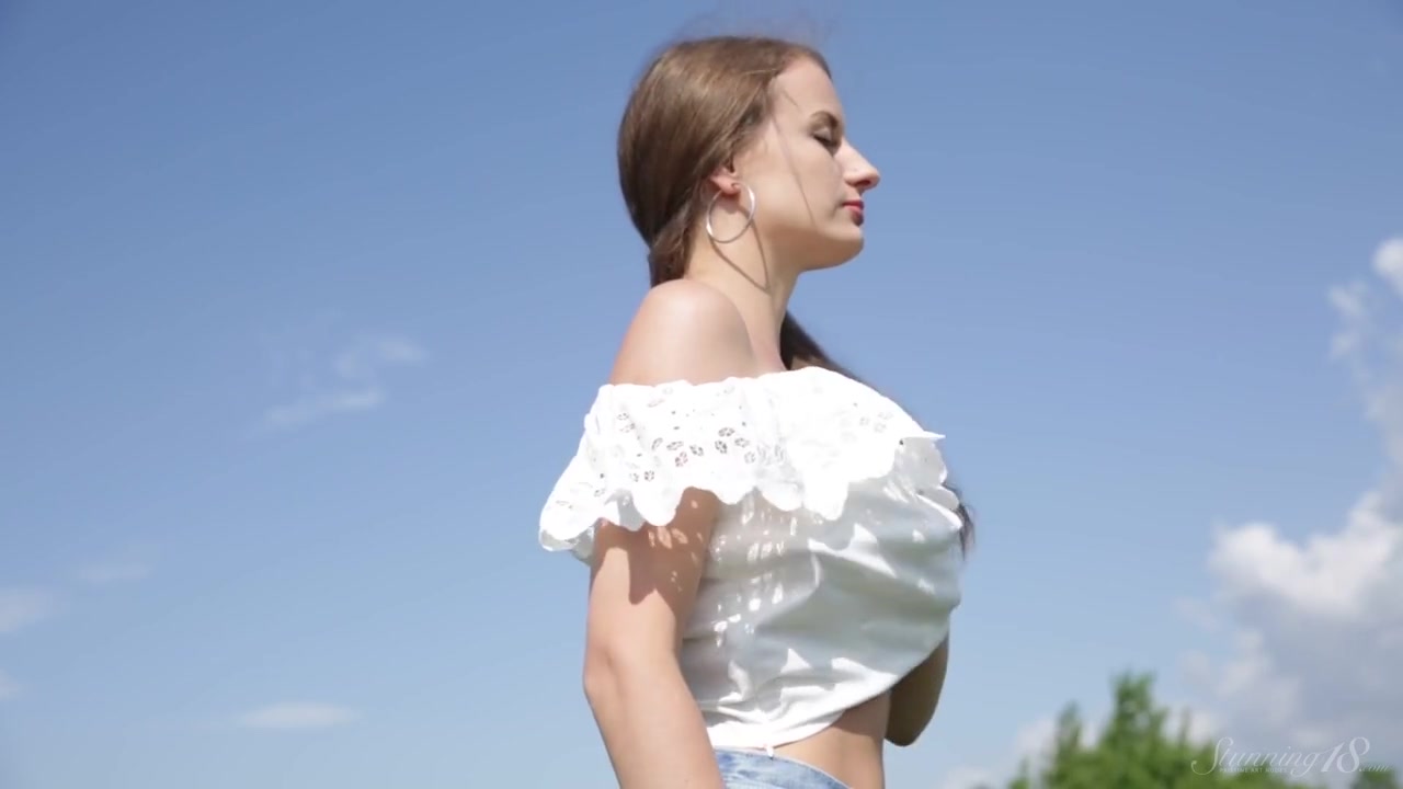 Beautiful Wild Girl Julianna Fingers Her Tight Wet Pussy Outdoors!