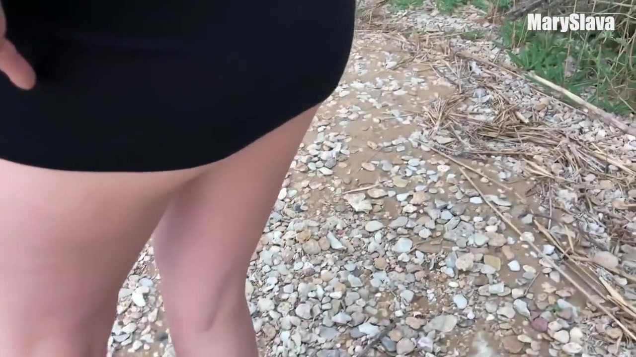 Risky Outdoor Sex Near The Lake Finished With Creampie
