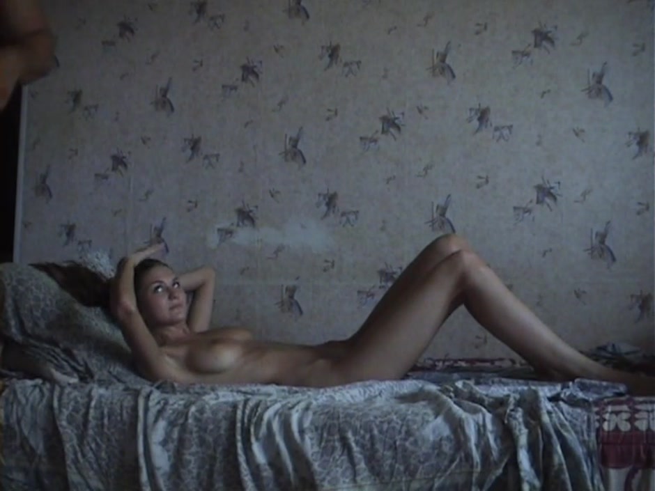 Carol in homemade video showing a chick getting fucked hard