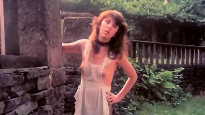 Kristine DeBell, Bucky Searles, Gila Havana in vintage fuck clip