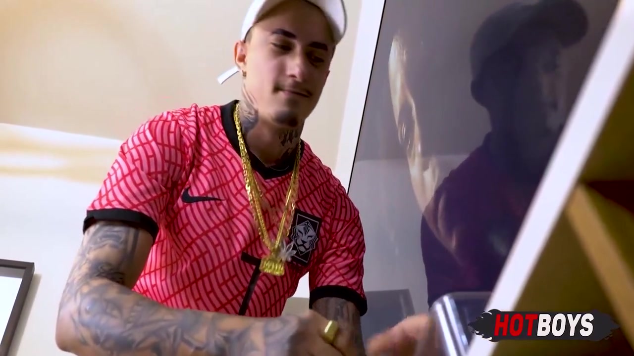 Maloqueiro Mamando O Pirocao Do Amigo Novinho 10 Min - Gay Porn And Novinho Gg