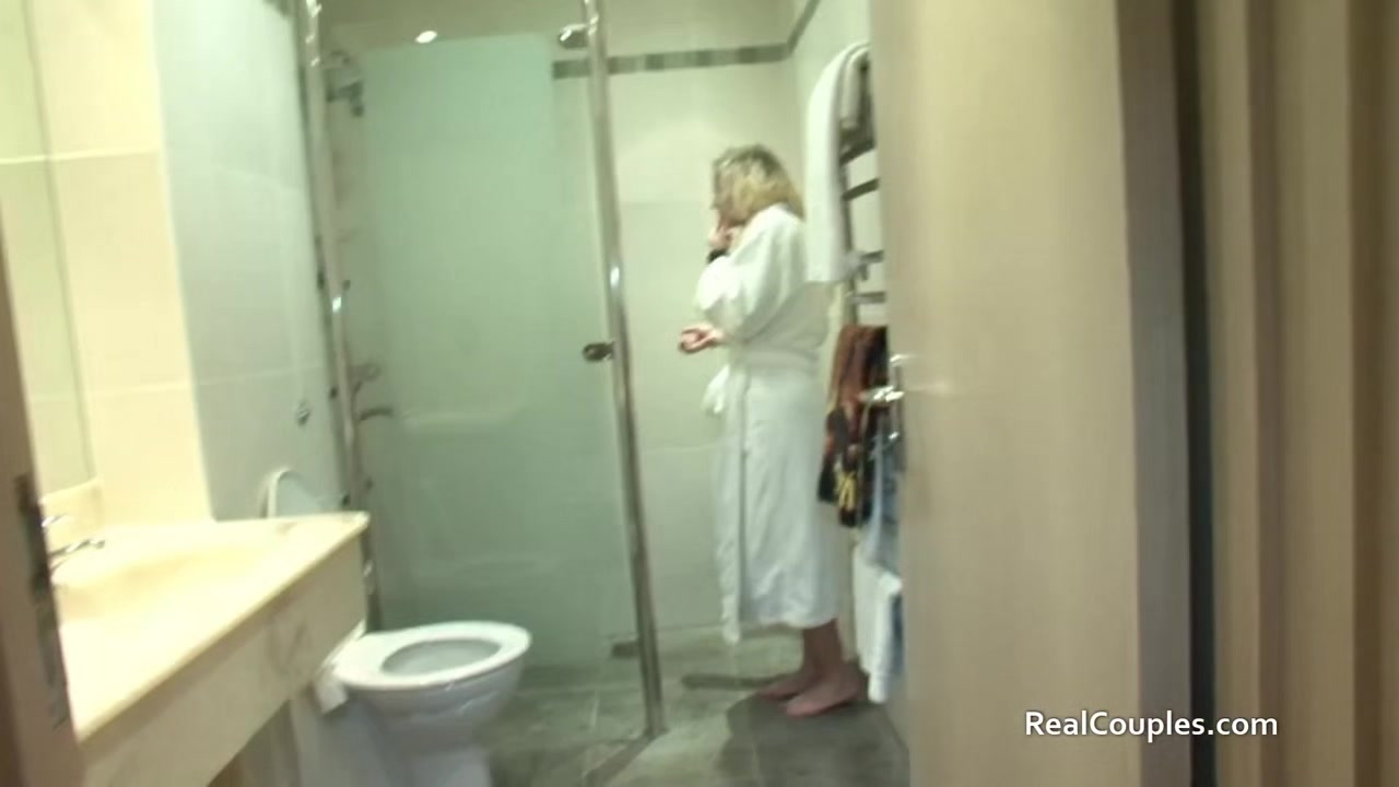 Oiling his wife up before giving her anal