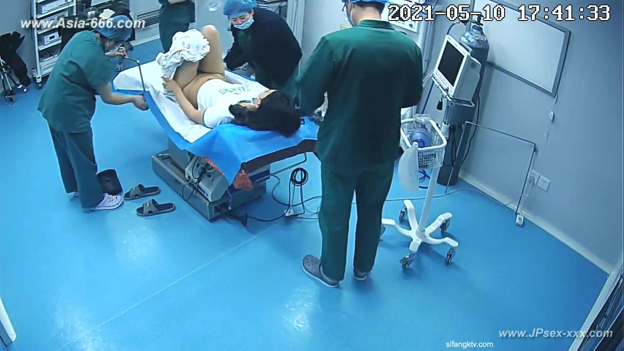 Peeping Hospital patient.10