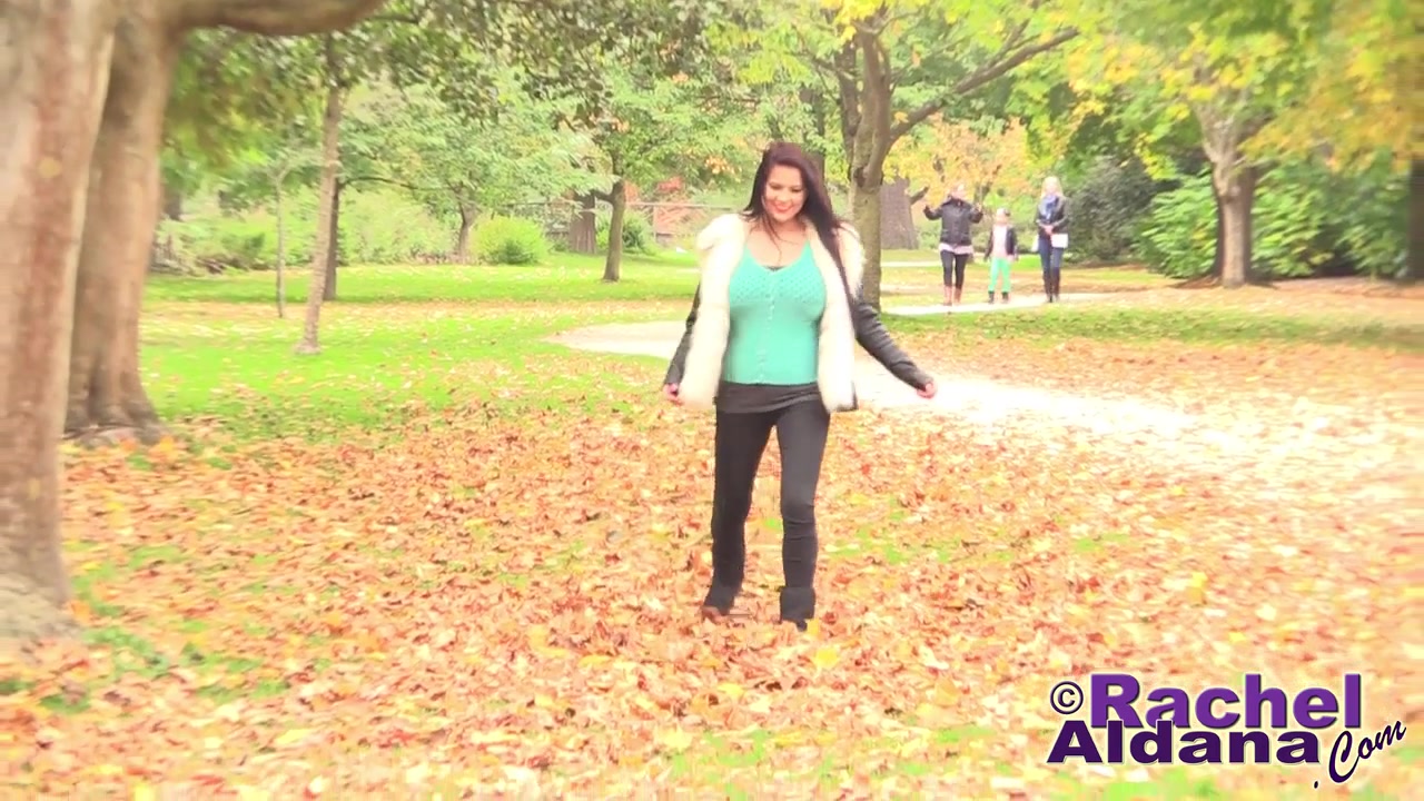 Rachel Aldana - Diary Day Flash In The Park 1