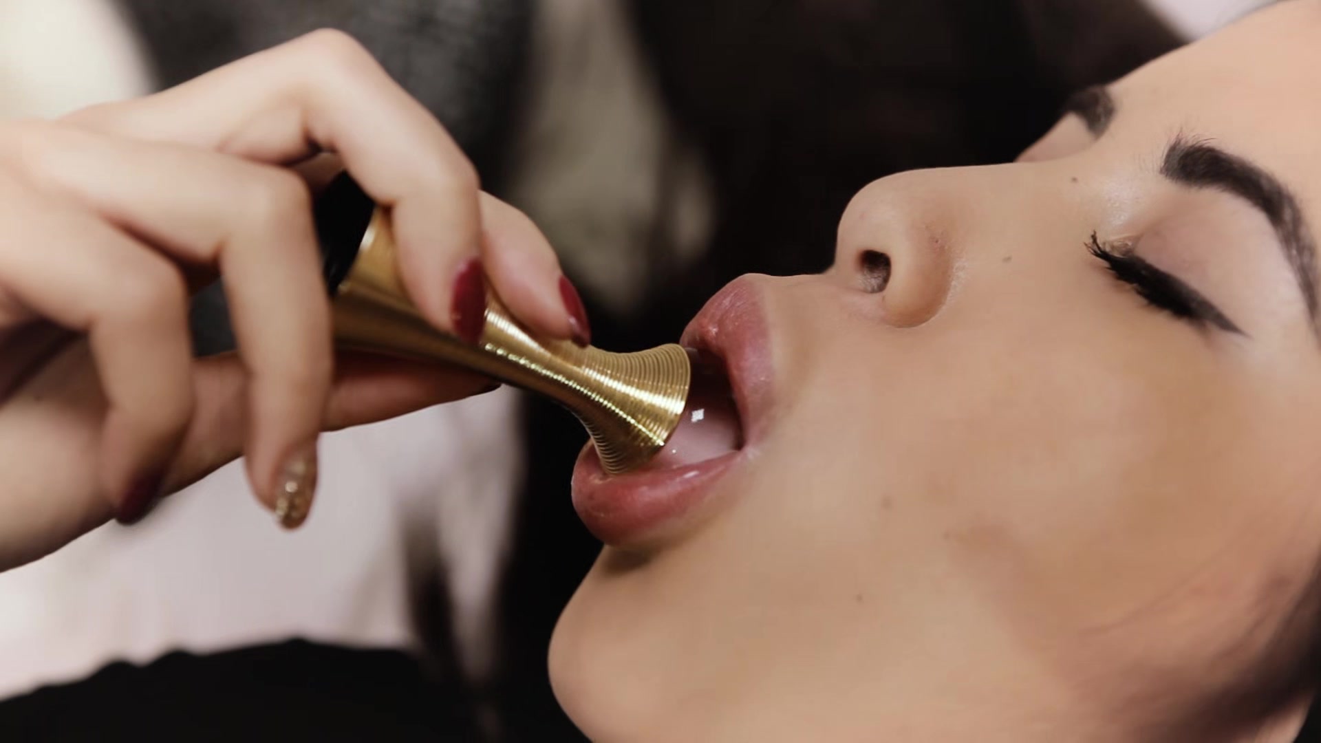 Pheromone 2 - Lady Dee - TheLifeErotic