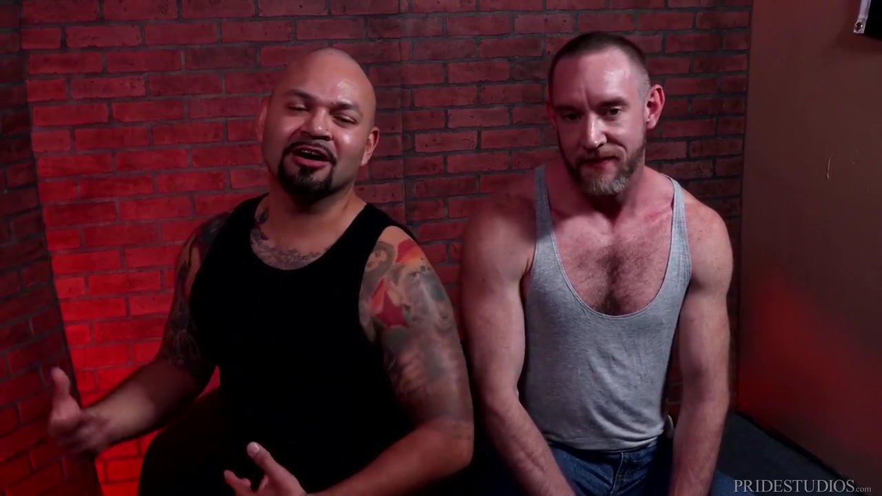 Tattooed Twinks Share Their Cocks With Jd Travis And Liam Greer
