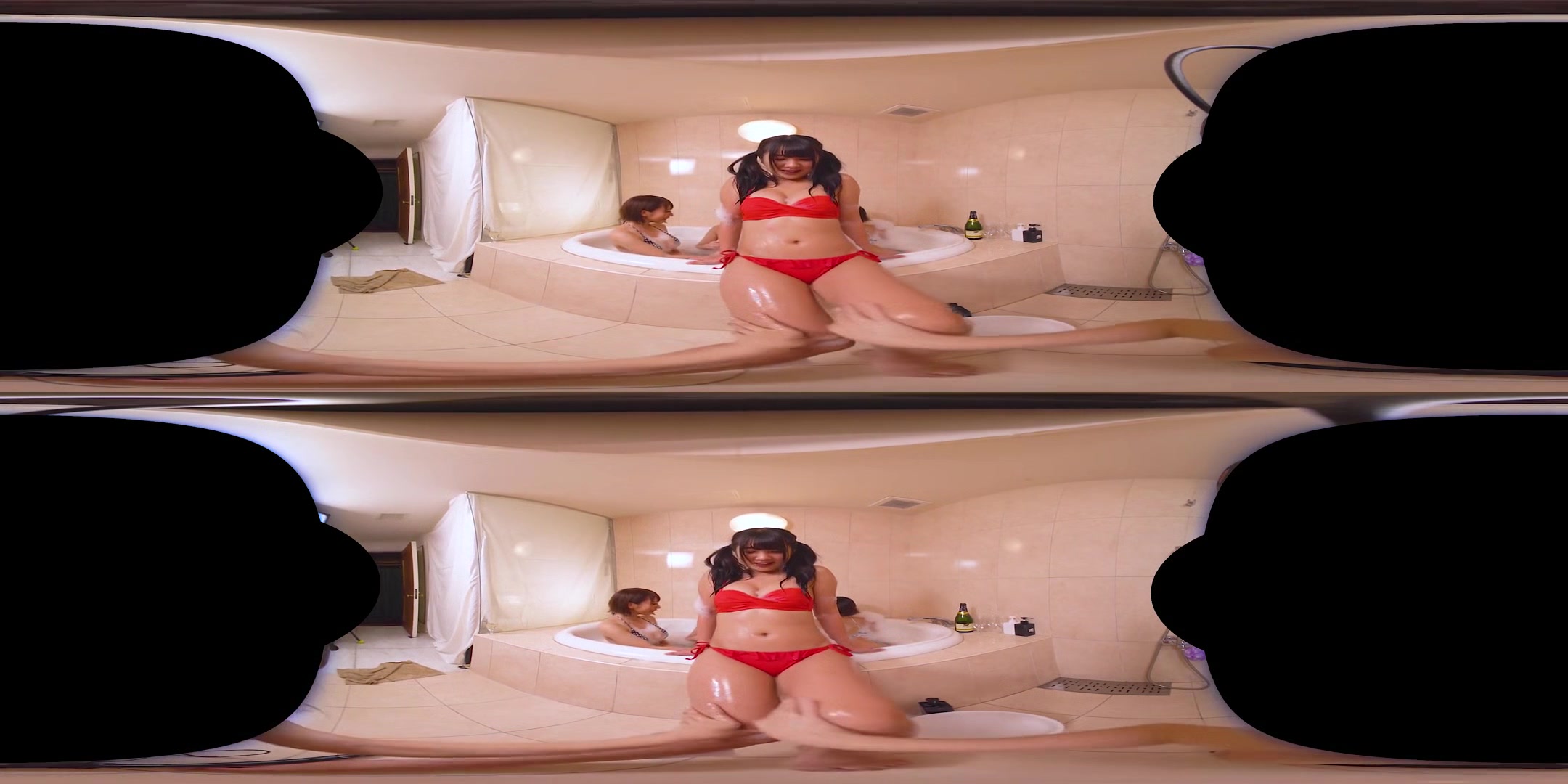 VR Gravure Idols Association Vol. 2: Bath Party - Japanese Teen Lesbian Group Bath Tease
