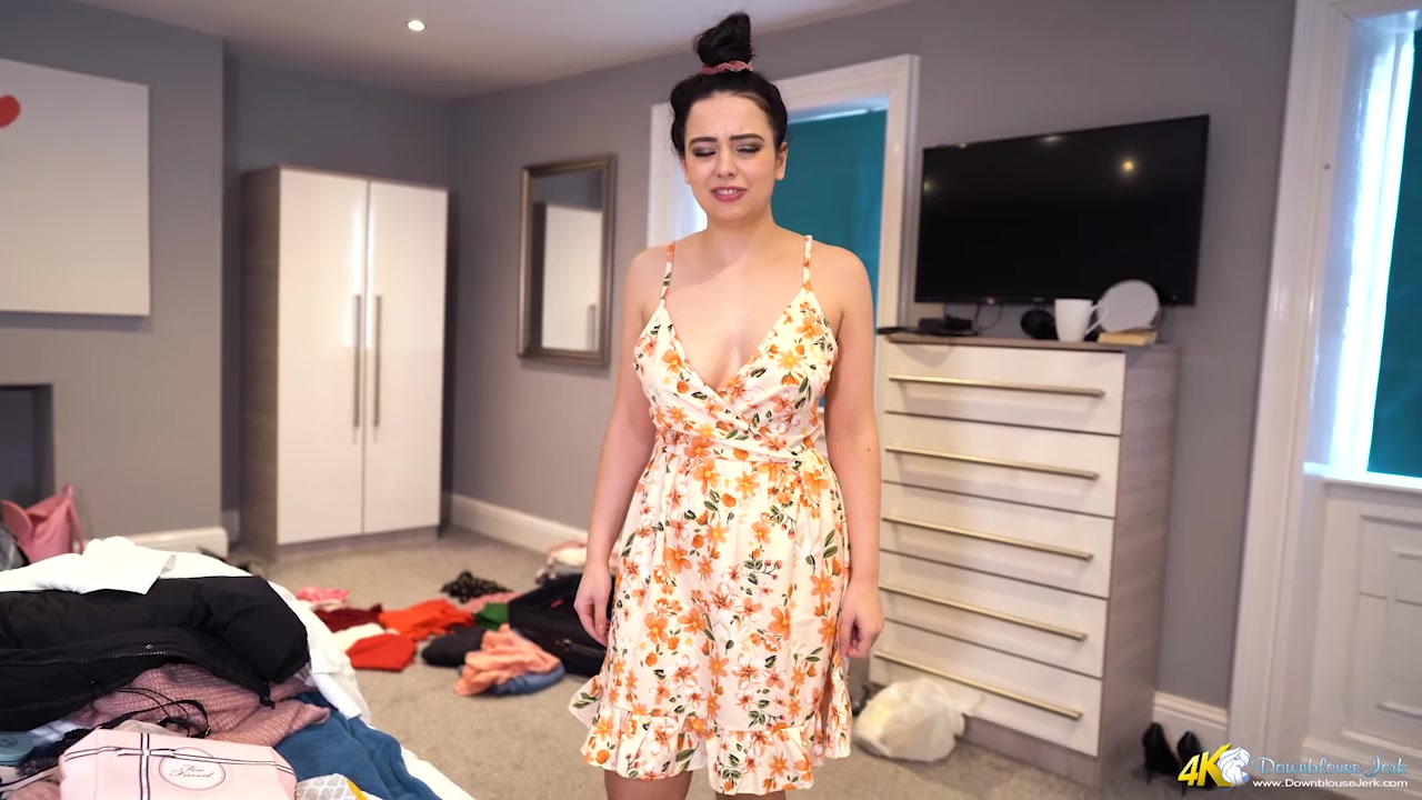 Messy Tenant - DownblouseJerk