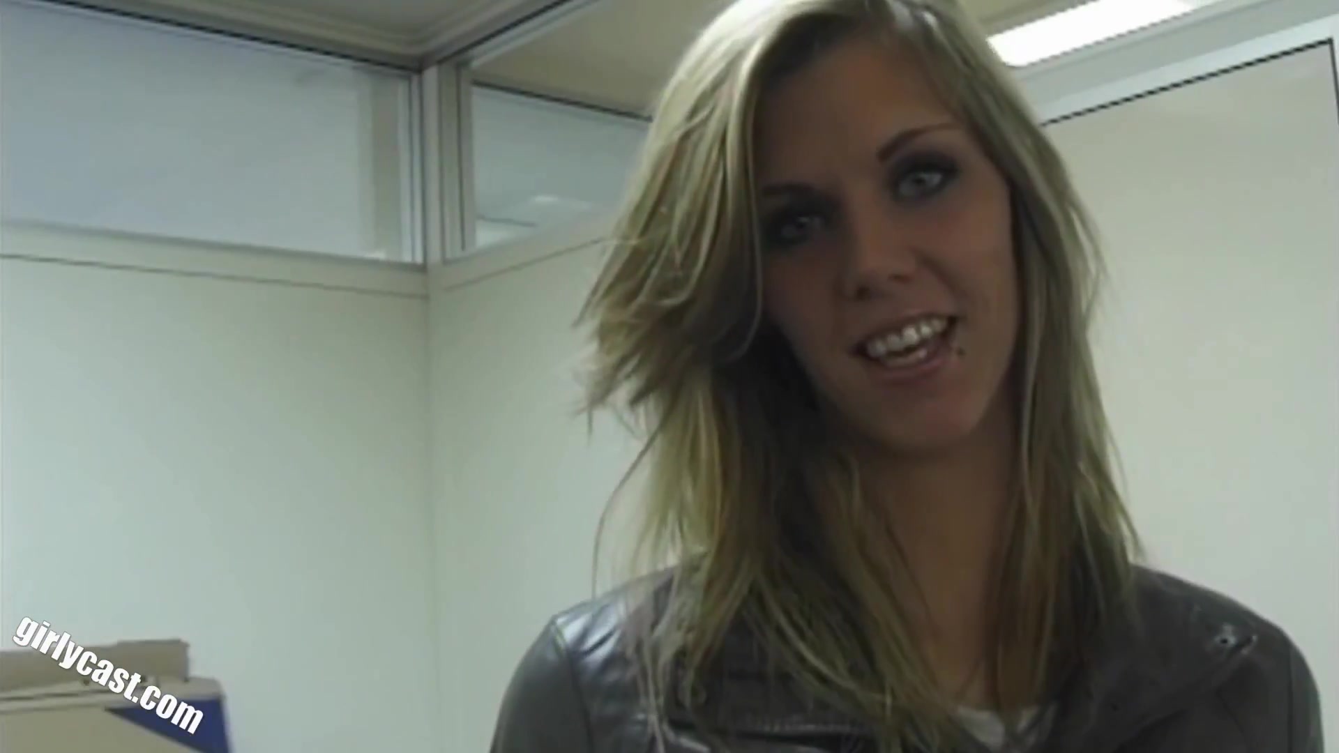 Skinny teen 18+ Ilona Cast By Porn Grandpa