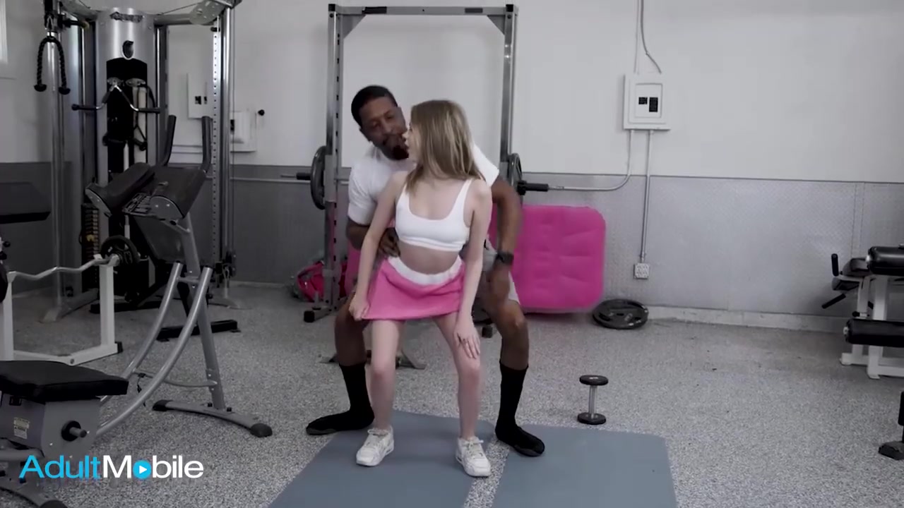 A Playful Babe Greedily Sucks A Massive Cock Before A Hard Fuck Leaves Her Shaking With Coco Lovelock And Isiah Maxwell