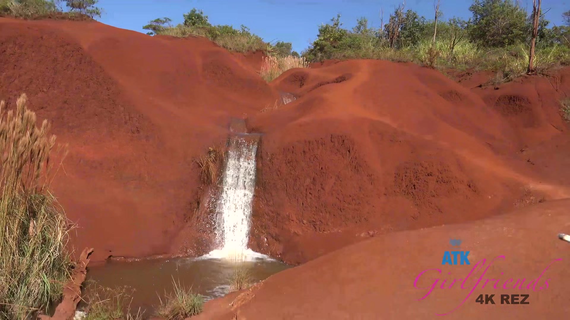Virtual Vacation In Hawaii With Ariel Grace 10/12