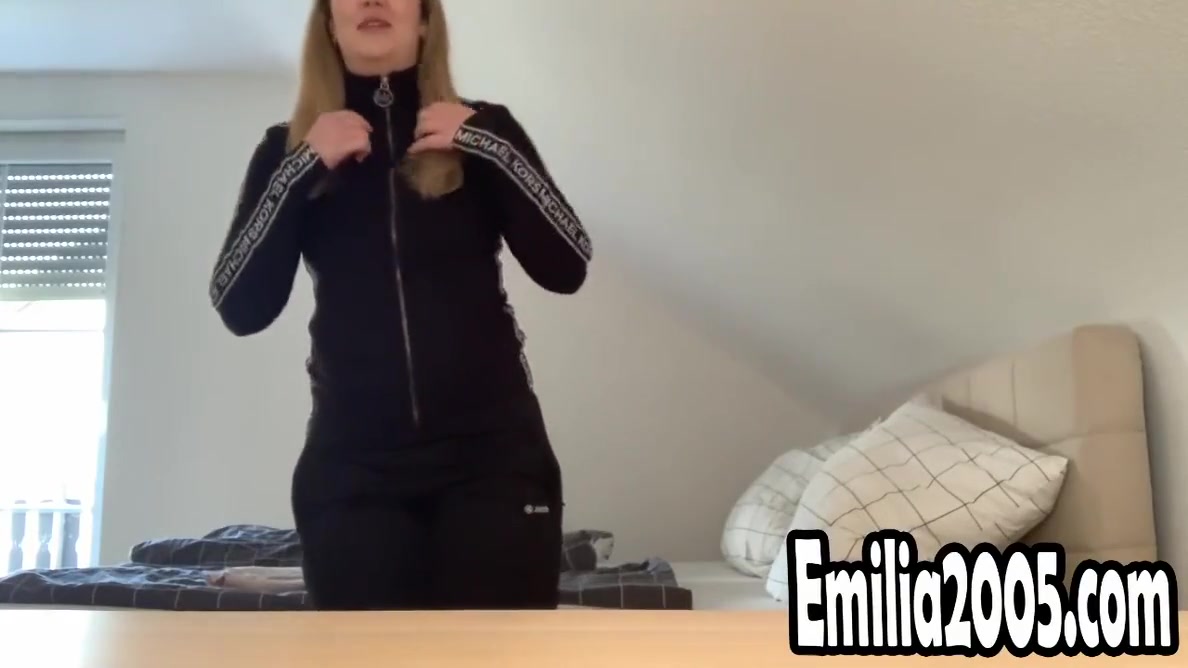 18yo Chubby teen 18+ First Time Nude!!