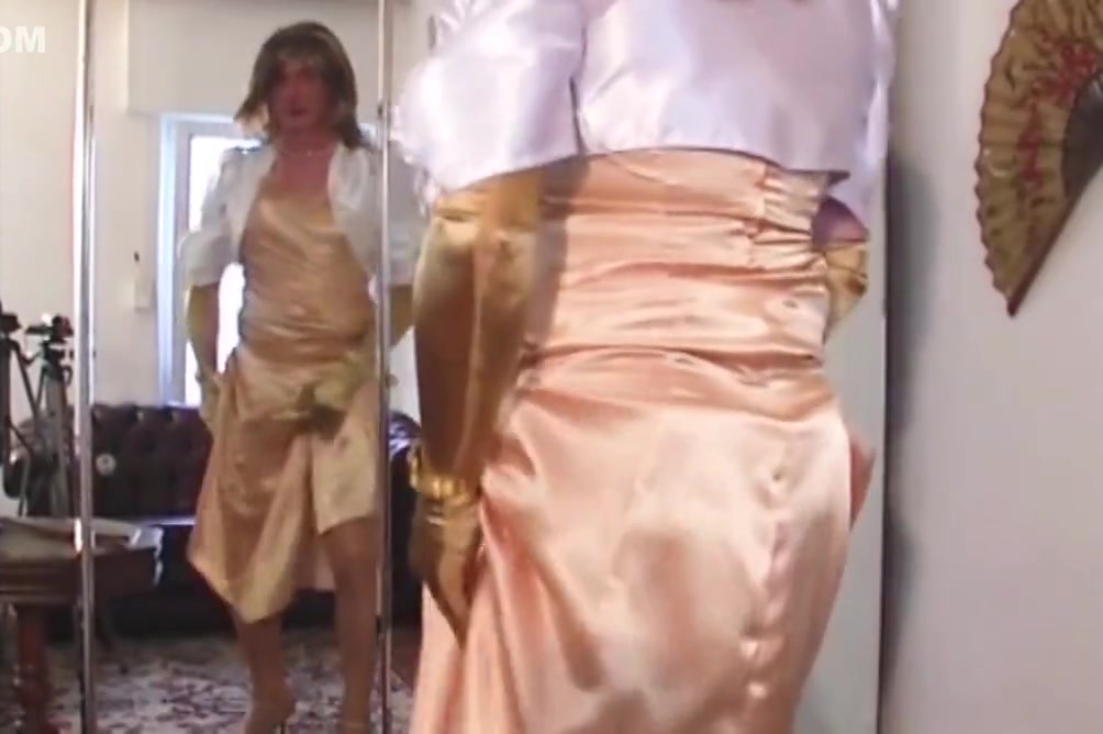 Desperate Gold Satin Lady