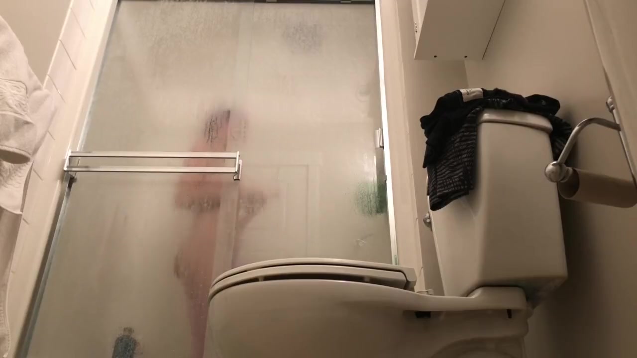 Bubble Butt teenager 18+ SPIED in the shower! Cant believe im doing this to her