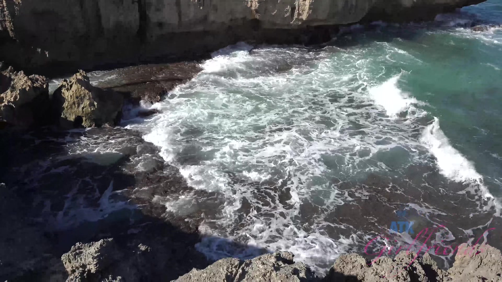 Virtual Vacation Hawaii With Violet Monroe 4/5