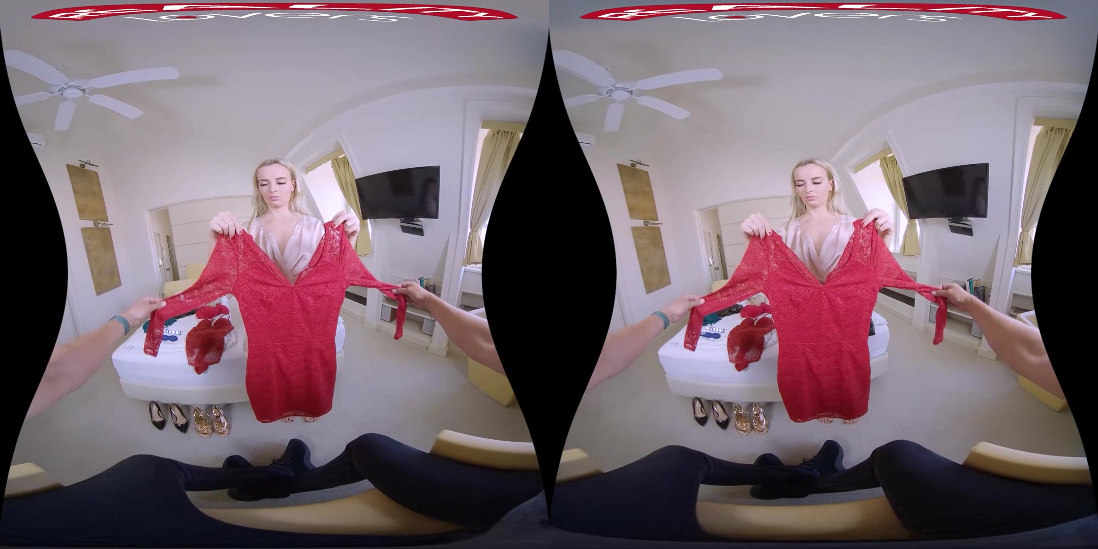 Playing with Victoria - RealityLovers