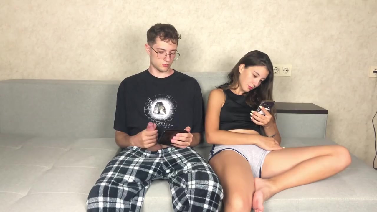Step Bro Jerk Off Close To Step Sister! I Didnt Expect He Has Such Experienced Fingers! Orgasm